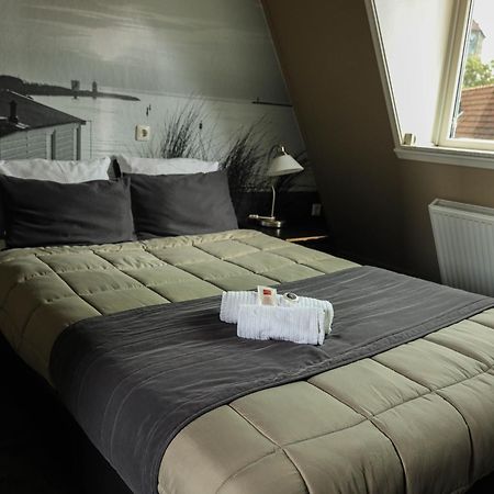 Hotel Royal IJmuiden Esterno foto