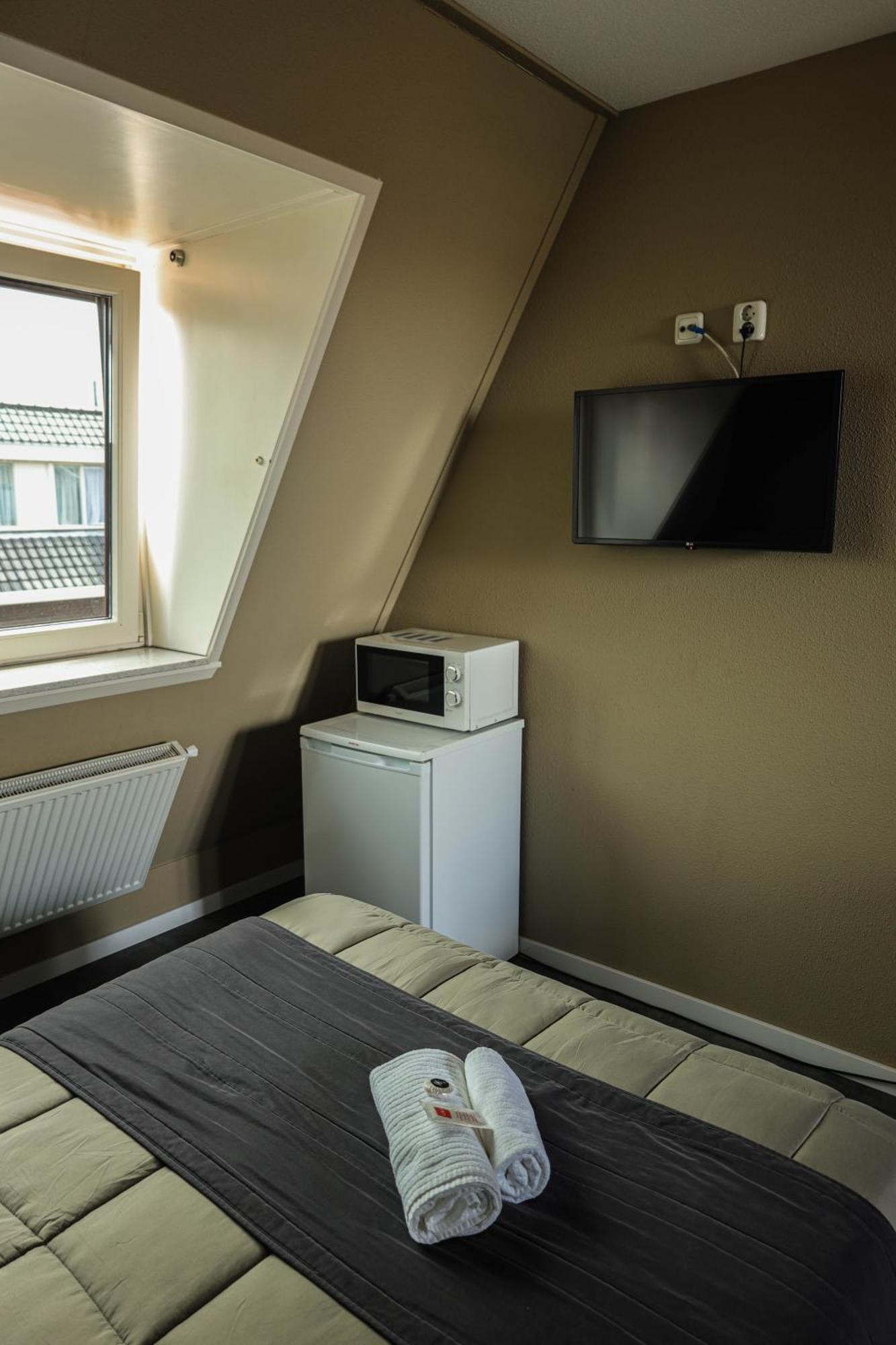 Hotel Royal IJmuiden Esterno foto